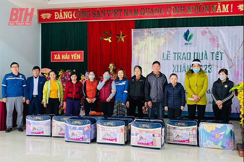 NSRP trao quà tết cho người dân có hoàn cảnh khó khăn nhân dịp Tết Nguyên đán Giáp Thìn 2024.