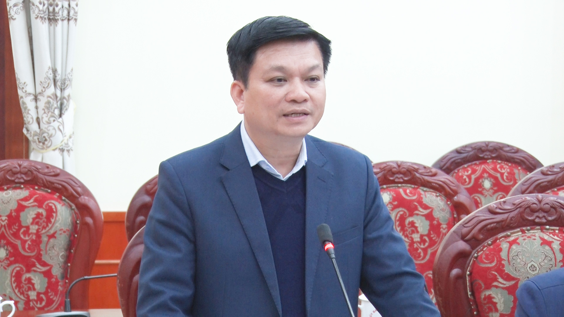 Đồng chí Trương Bá Duyên, Phó Bí thư Thường trực Thị ủy phát biểu tại buổi làm việc