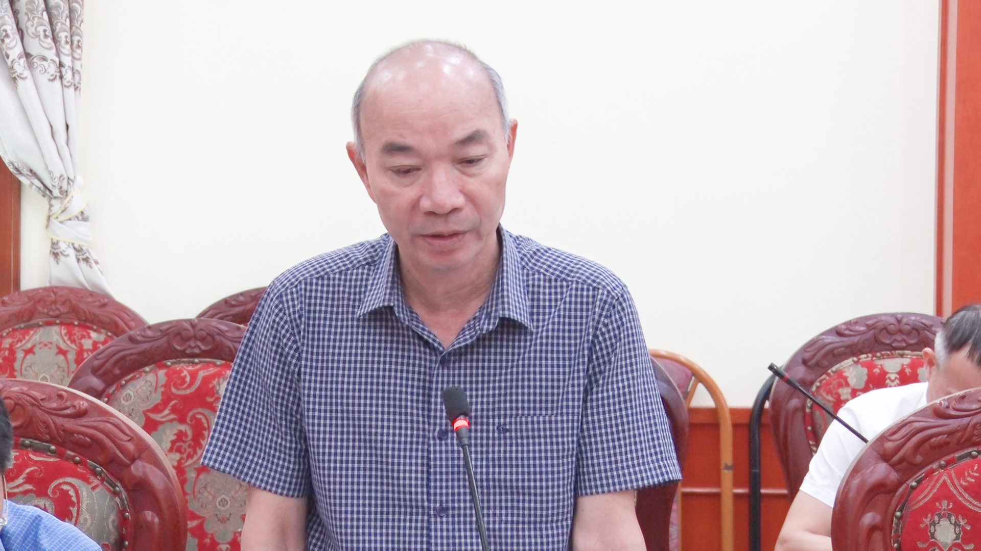 Lãnh đạo Phòng Tài chính - Kế hoạch phát biểu tại hội nghị