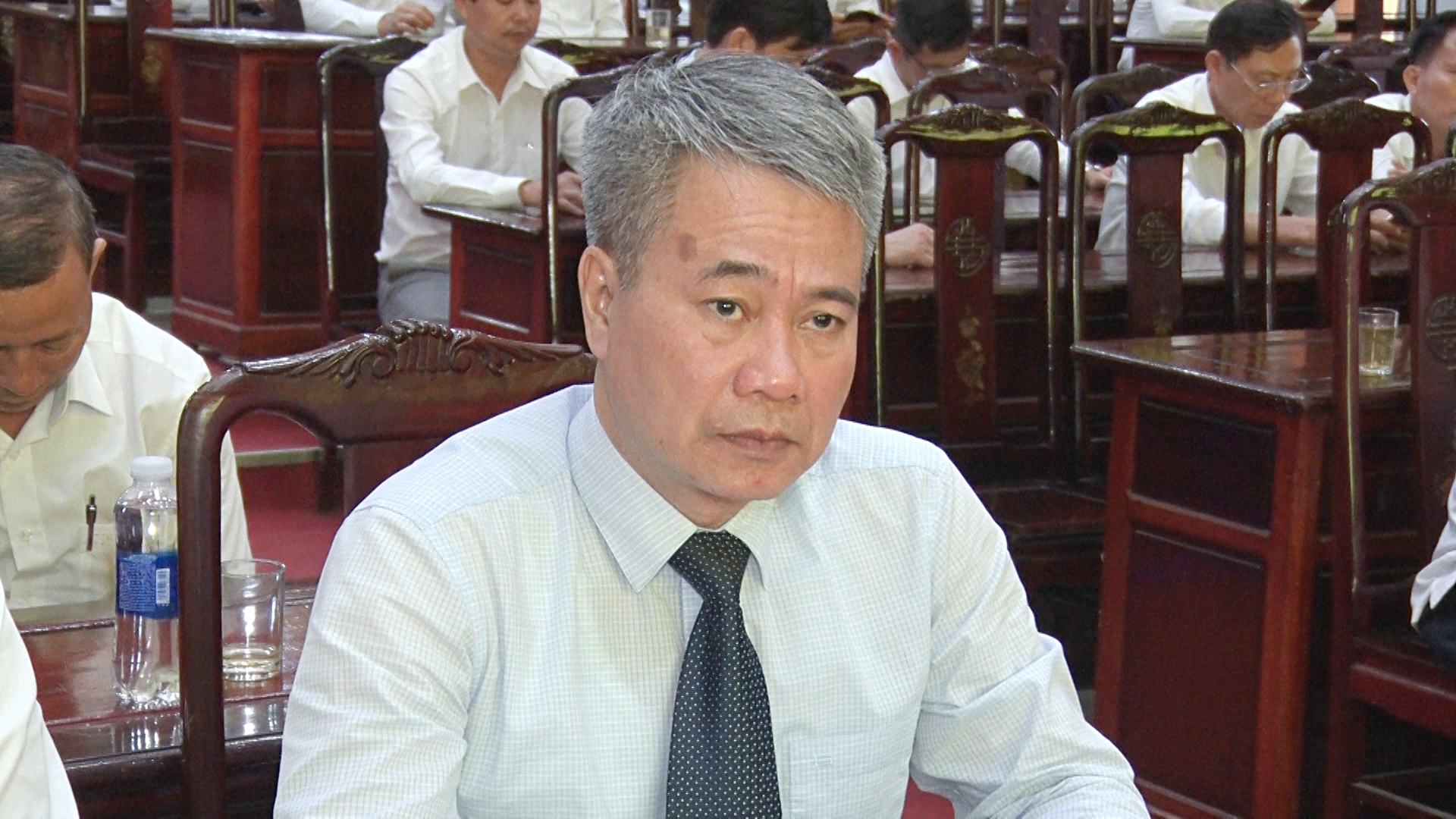 Đồng chí Trịnh Xuân Phú, Tỉnh uỷ viên, Bí thư Thị uỷ, Chủ tịch HĐND thị xã dự hội nghị