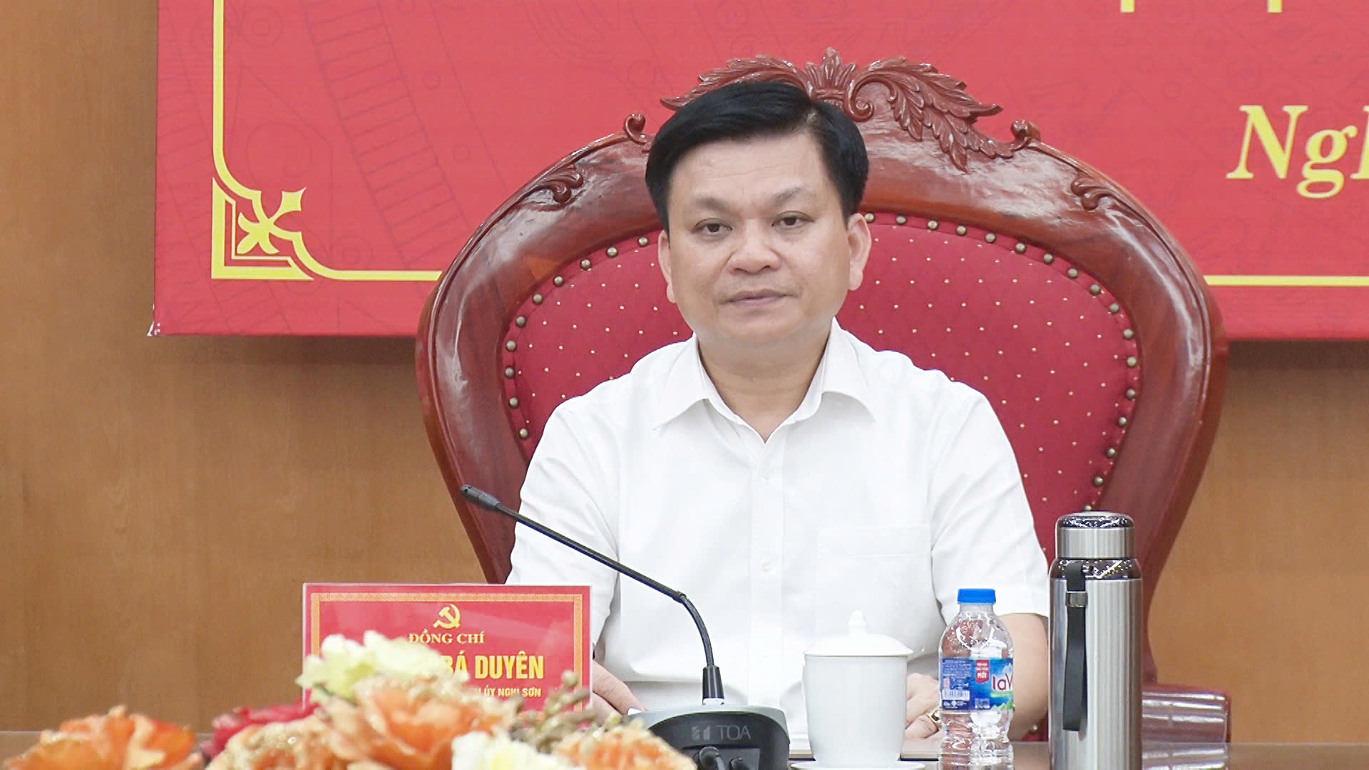 Đồng chí Trương Bá Duyên, Phó Bí thư Thường trực Thị ủy chủ trì tại điểm cầu thị xã