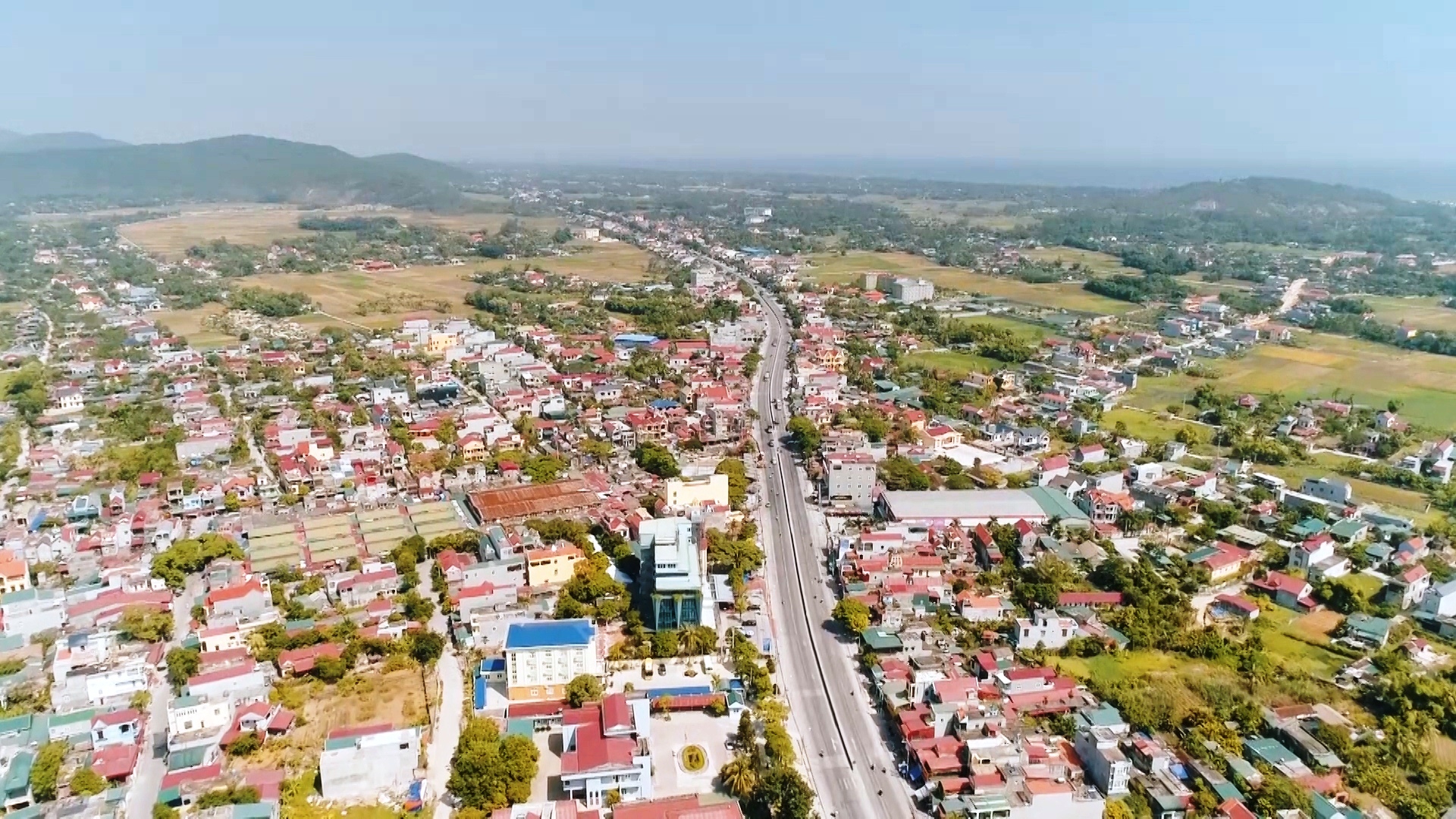 Toàn cảnh thị xã Nghi Sơn.