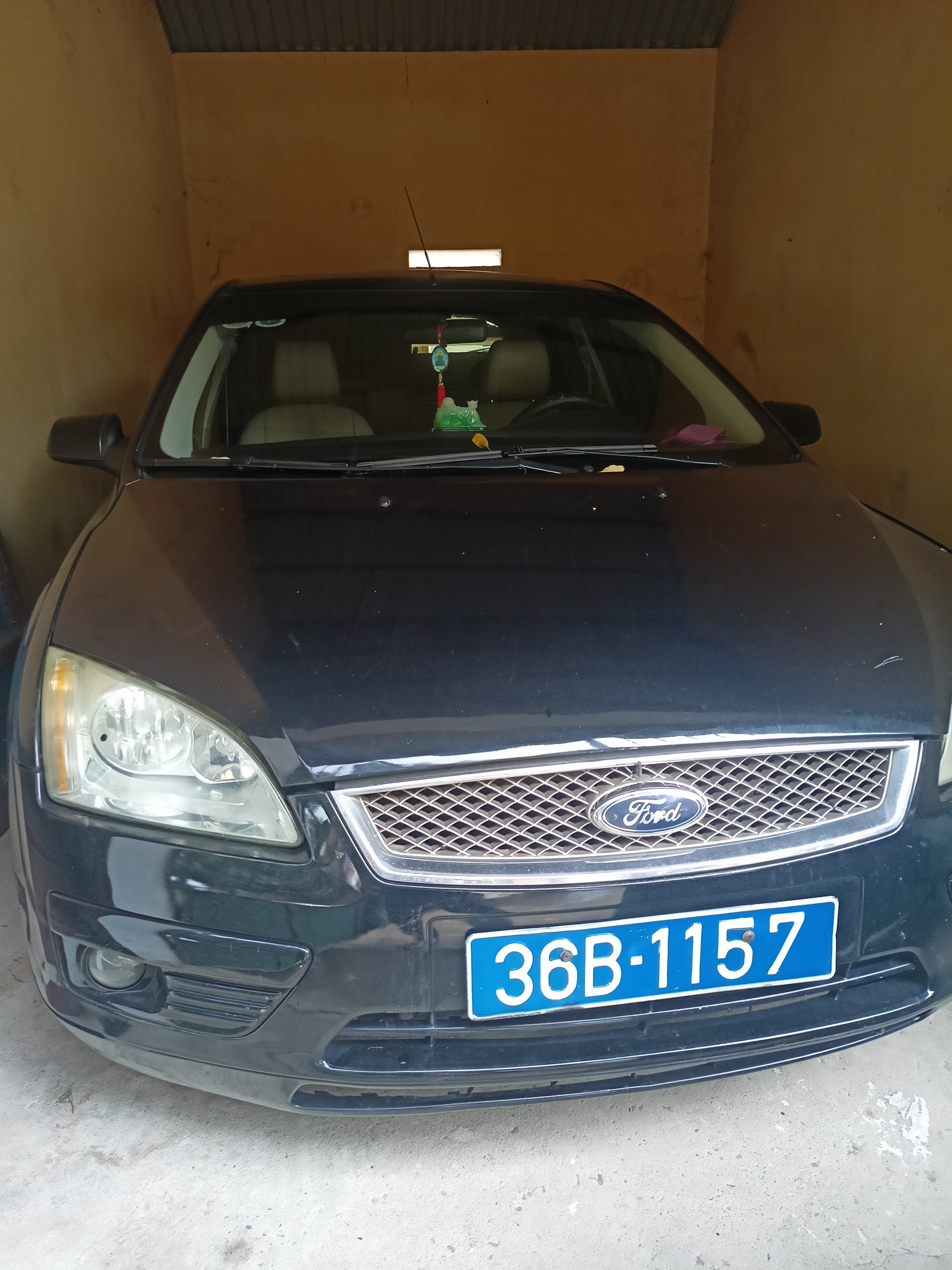 Thanh lý tài sản công 03 xe ô tô.