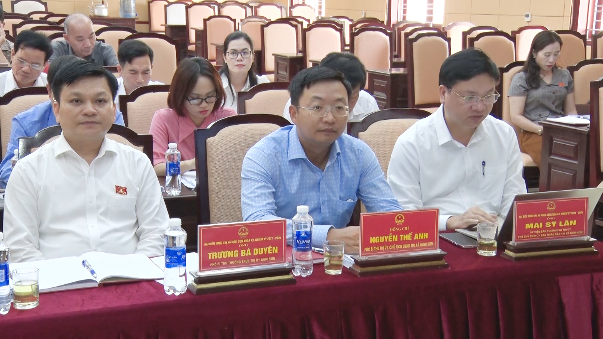 Các Đại biểu HĐND thị xã dự Kỳ họp.