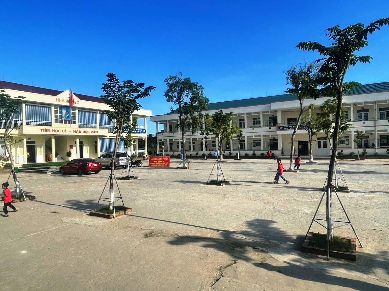 Cơ sở vật chất trường Tiểu học Hải Thượng được đầu tư, nâng cấp đảm bảo cho việc dạy và học của nhà trường