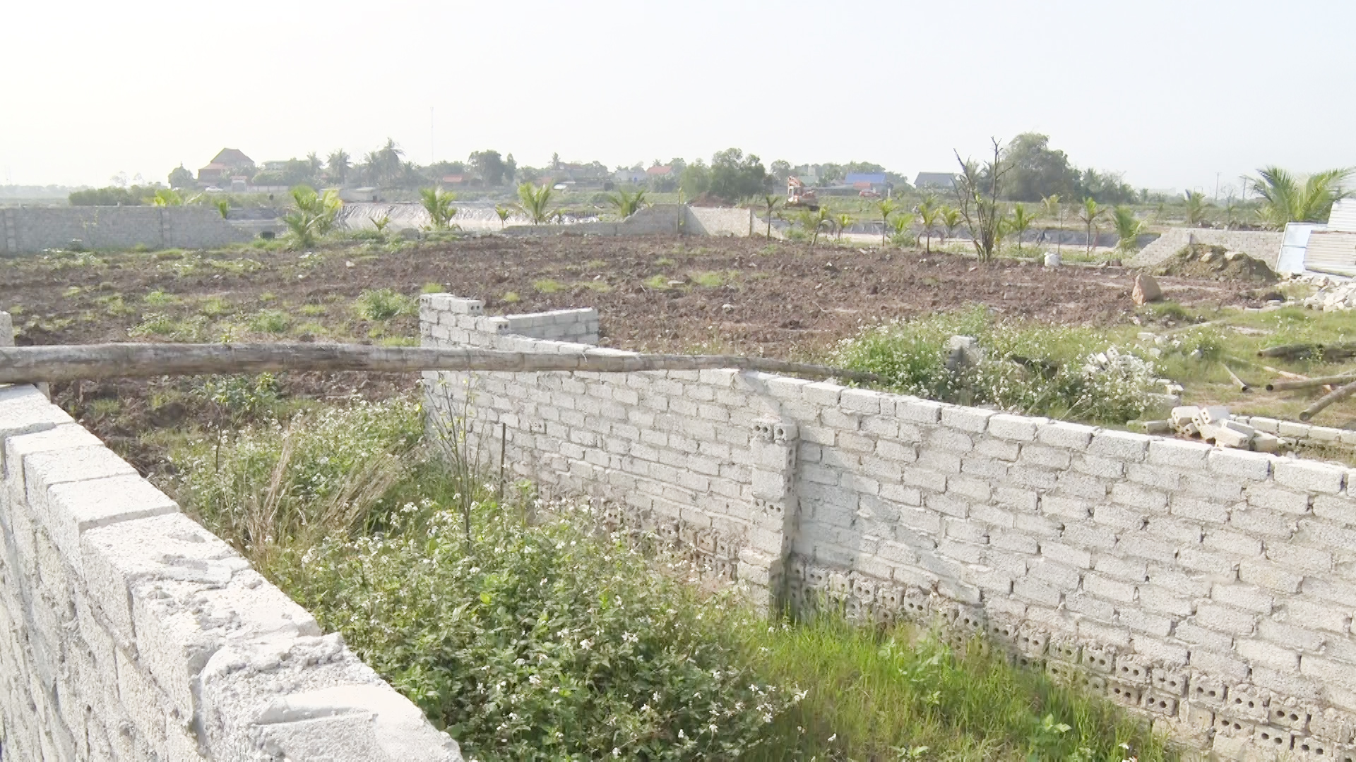 Khu vực vi phạm pháp luật về đê điều và phòng, chống thiên tai