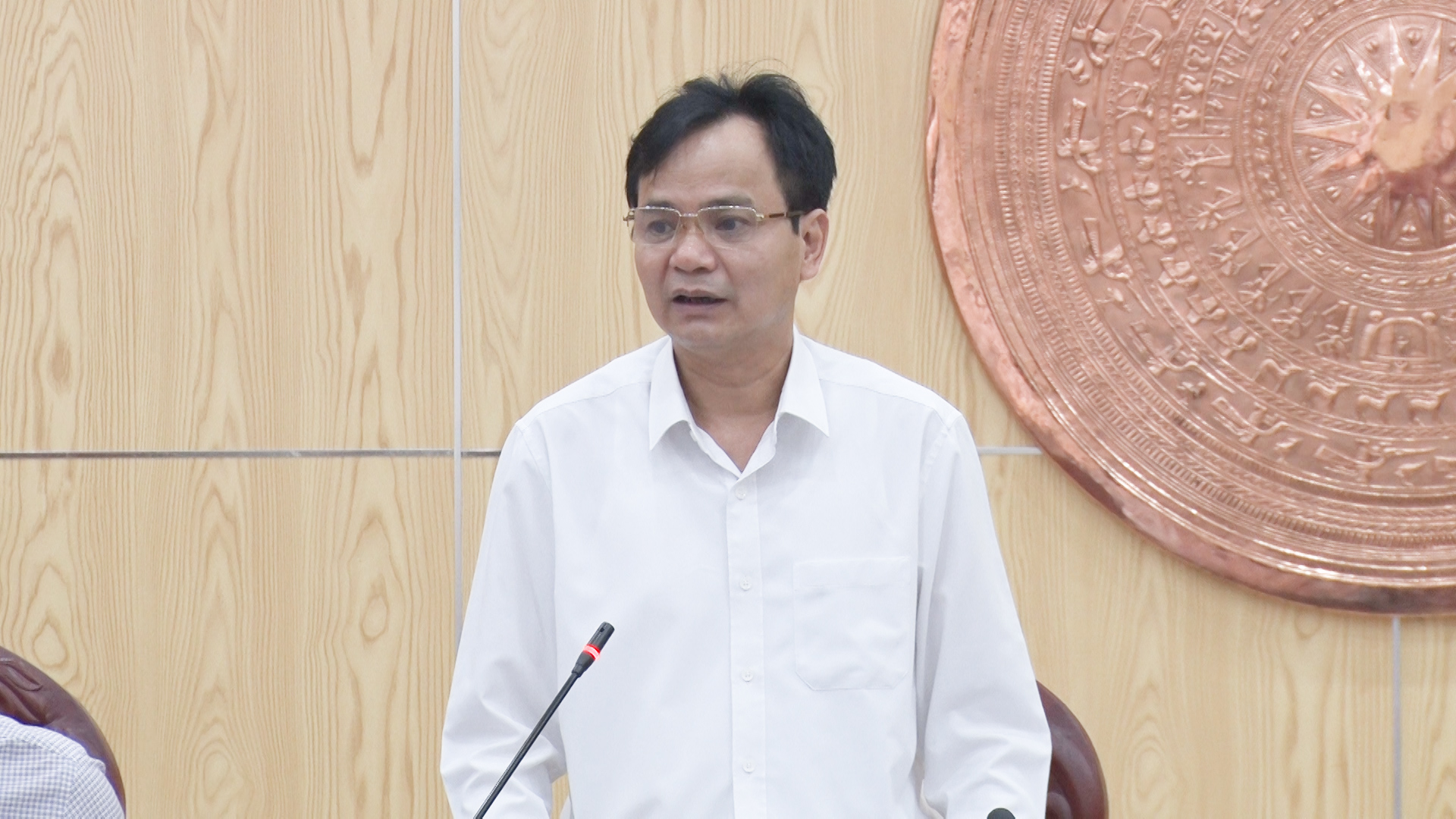 Đồng chí Trần Duy Bình, Giám đốc Sở Khoa học và Công nghệ phát biểu tại buổi làm việc