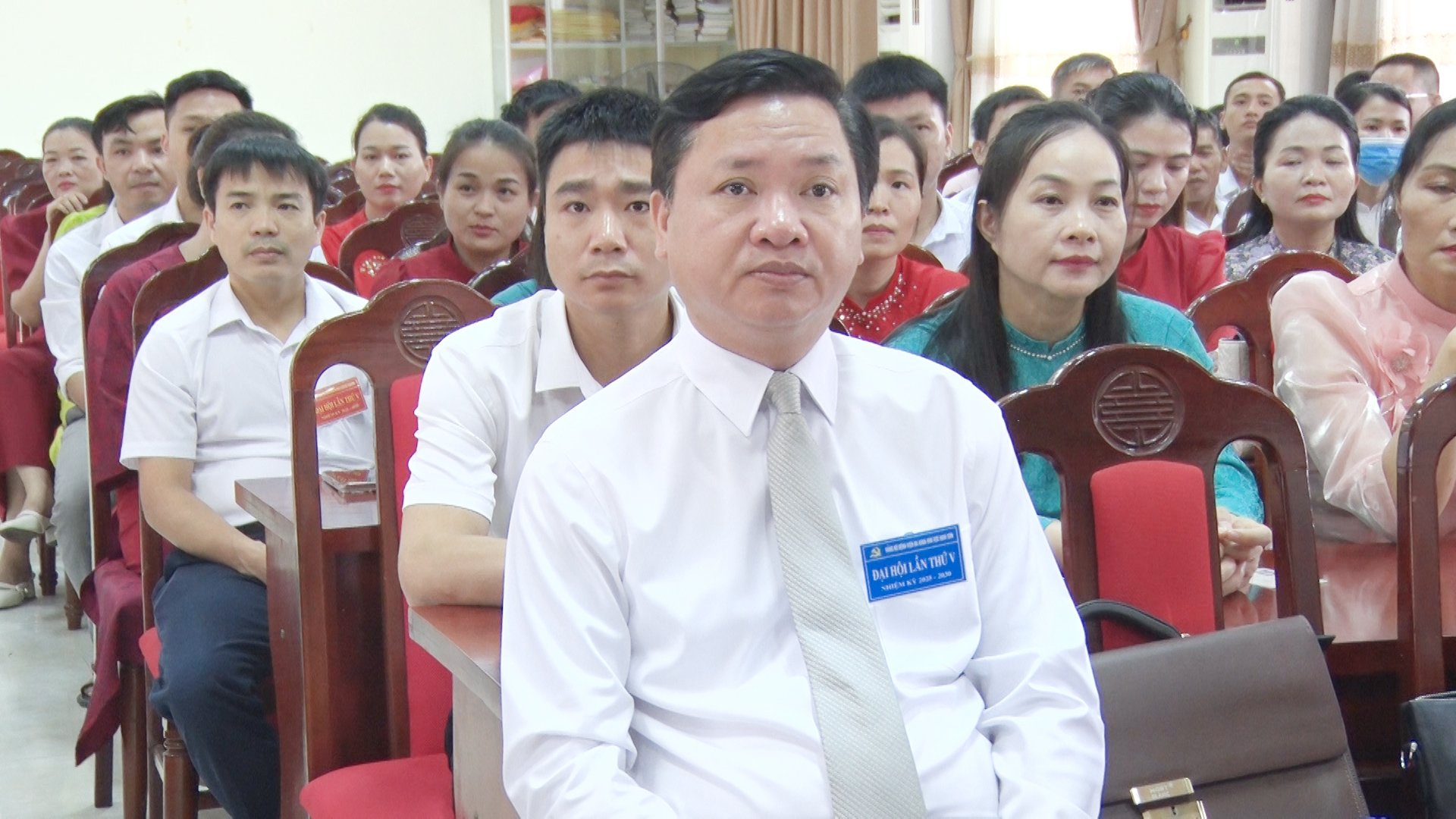 Đồng chí Mai Sỹ Lân, Phó Chủ tịch UBND thị xã dự đại hội