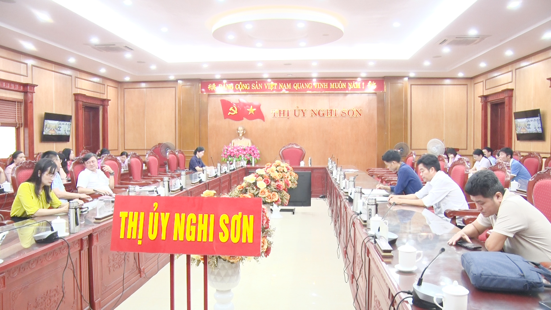 Hình ảnh tại điểm cầu Thị ủy